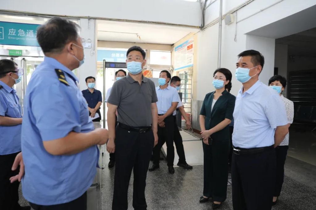 王志峰在我县调研督导疫情防控和安全生产工作