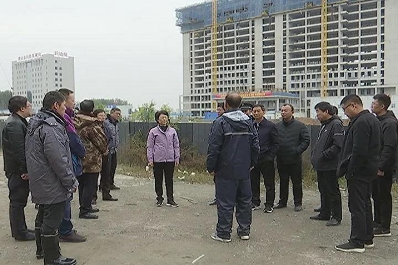 王润到新建县人民医院项目建设工地现场办公-稷山县