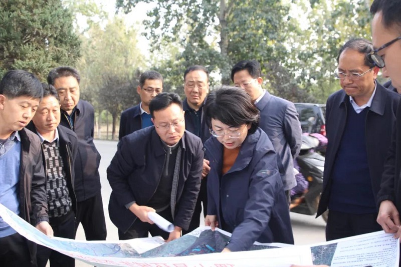 王润就部分重点工程项目进行现场办公-稷山县人民政府