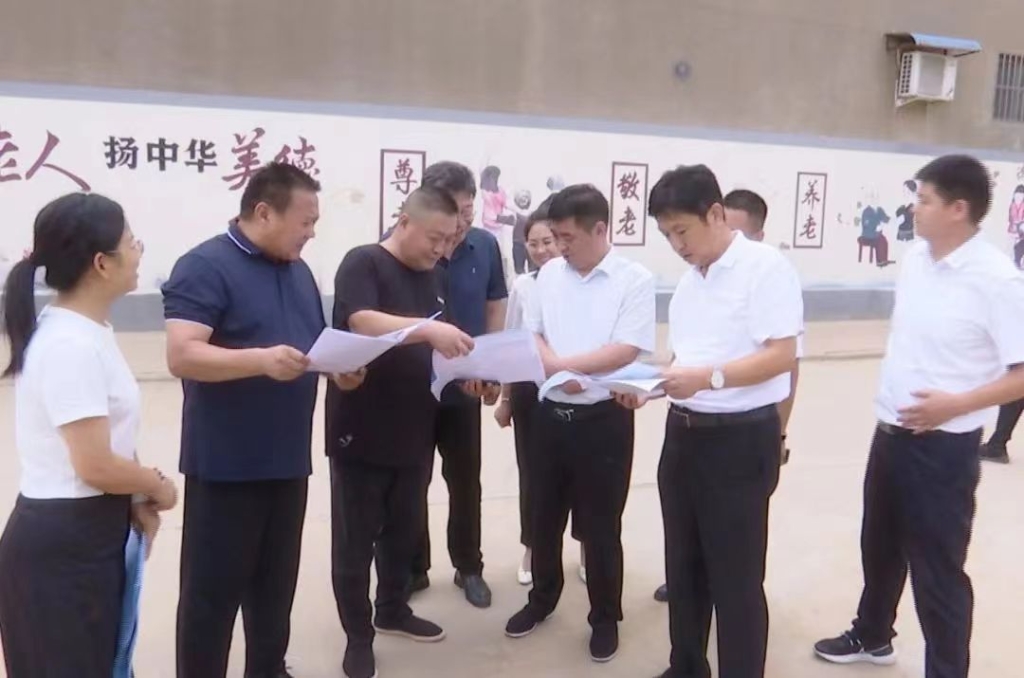 首页>要闻动态>今日稷山>8月16日,县委书记吴宣深入翟店镇,太阳乡和